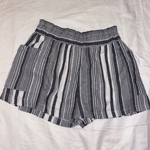 Stripped Shorts